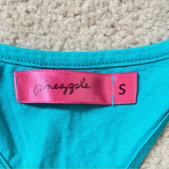 PINEAPPLE Vest WOMEN SIZE S Top SHIRT DANCE Sleeveless Loose Dance Spellout Logo - Picture 3 of 9